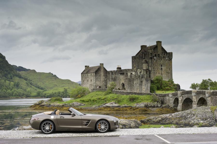  Mercedes-Benz SLS AMG Roadster 2011 года  (фото 82 из 183)